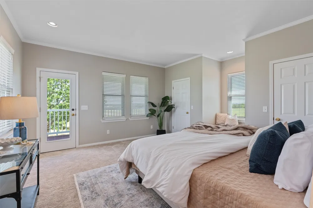 768 Upper Elgin River Road Elgin, TX 78621