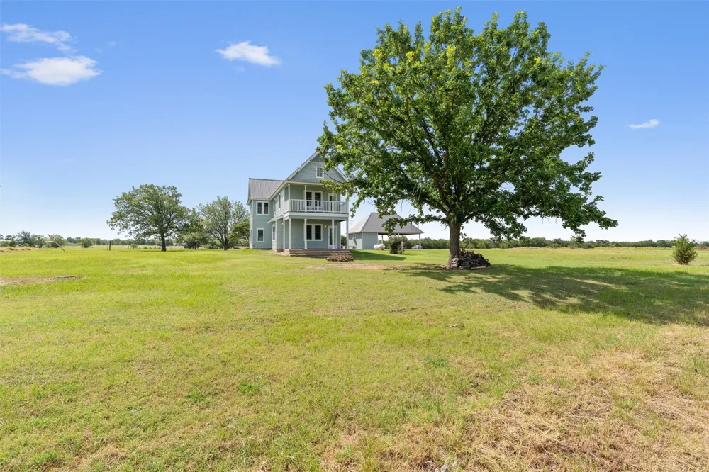 768 Upper Elgin River Road Elgin, TX 78621