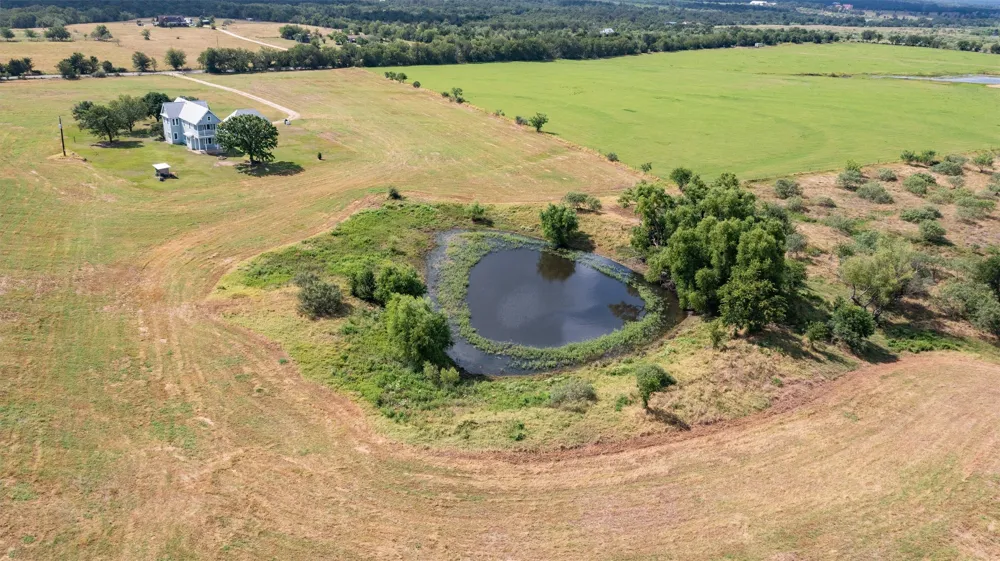 768 Upper Elgin River Road Elgin, TX 78621