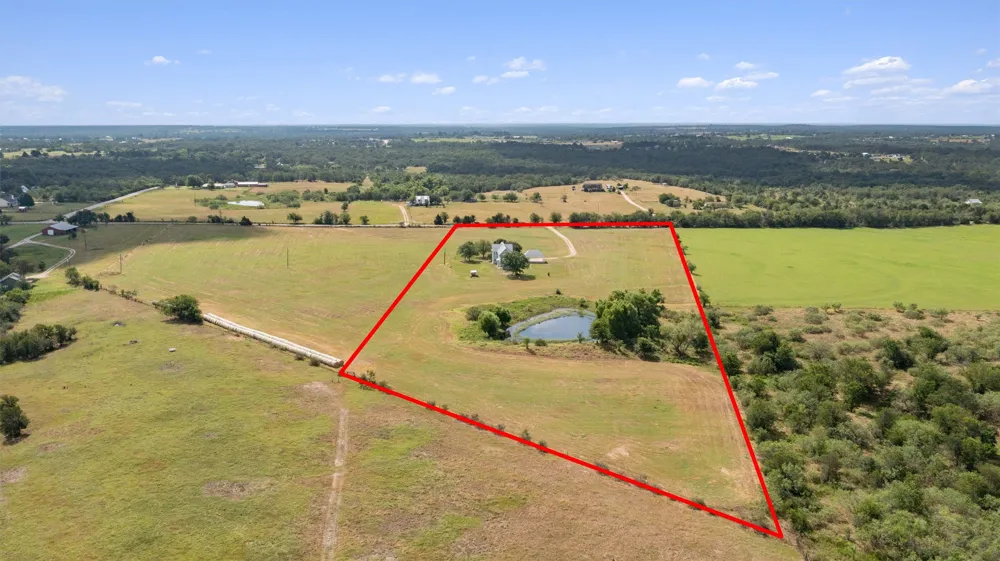 768 Upper Elgin River Road Elgin, TX 78621