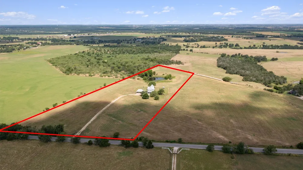 768 Upper Elgin River Road Elgin, TX 78621