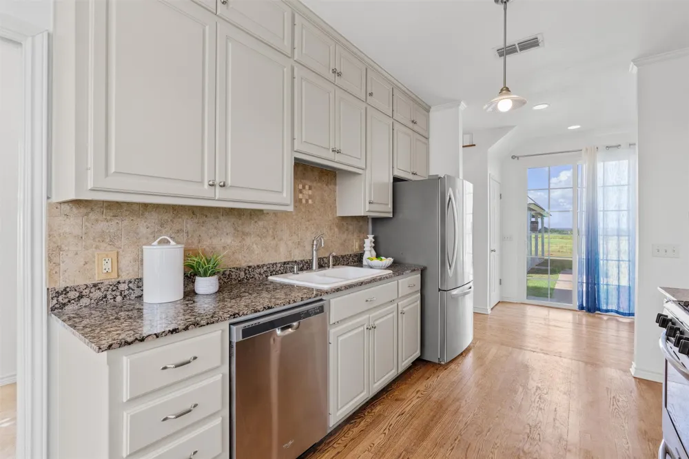 768 Upper Elgin River Road Elgin, TX 78621