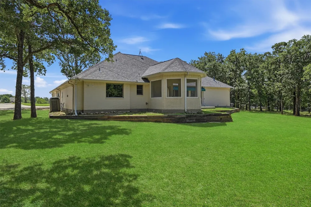 171 Briar Creek Road Whitesboro, TX 76273