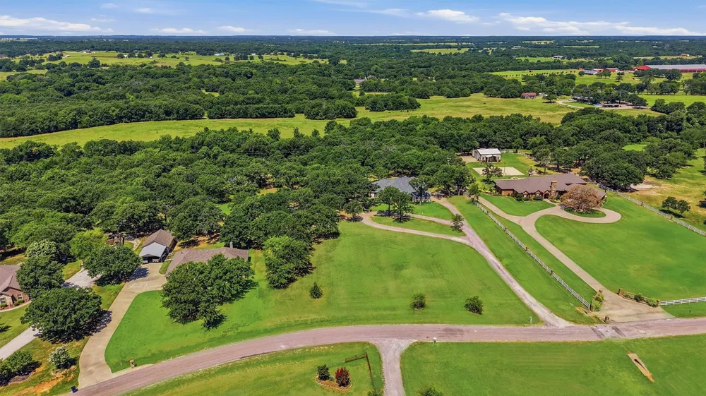 171 Briar Creek Road Whitesboro, TX 76273