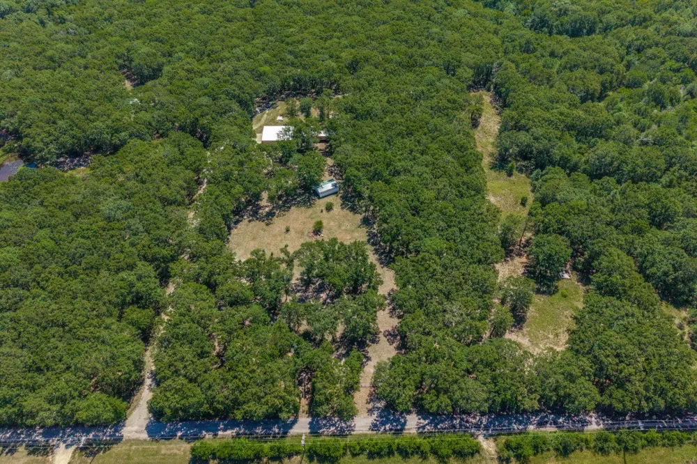 1525 Rs County Road 1490 Point, TX 75472