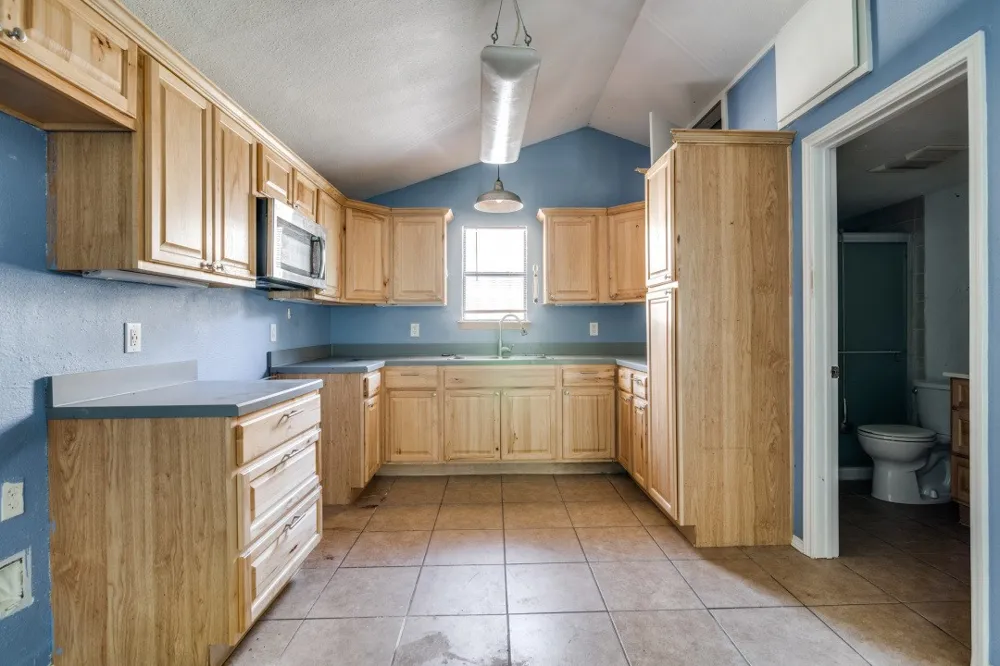 1525 Rs County Road 1490 Point, TX 75472