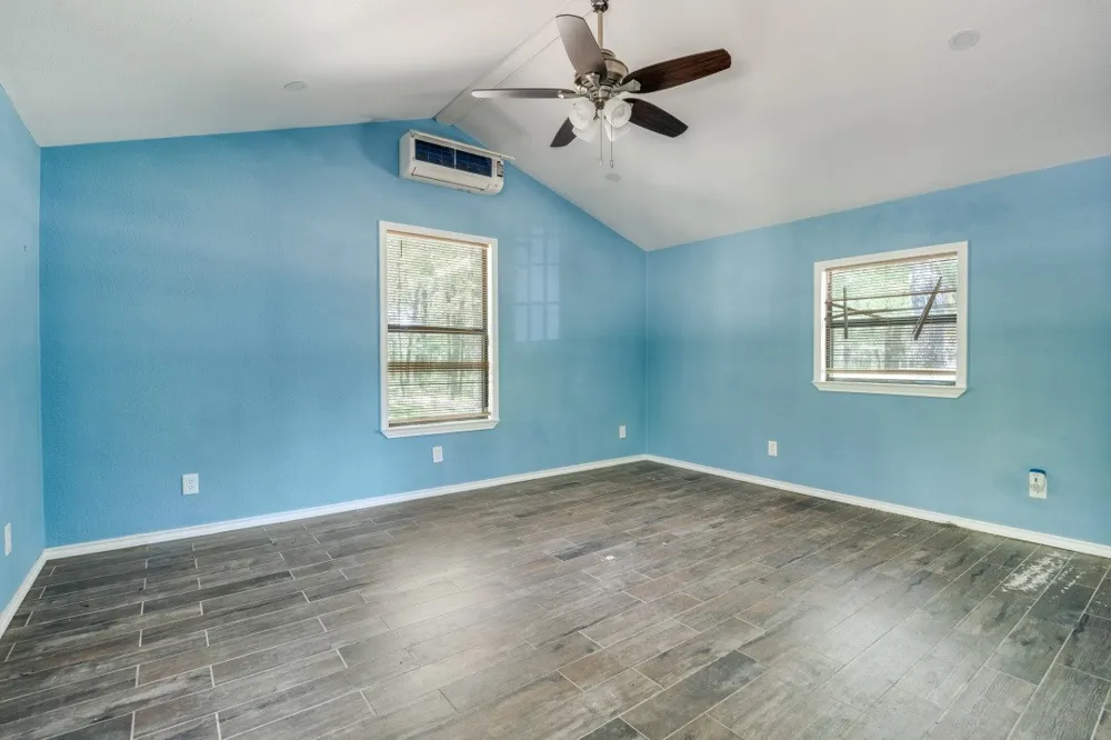 1525 Rs County Road 1490 Point, TX 75472
