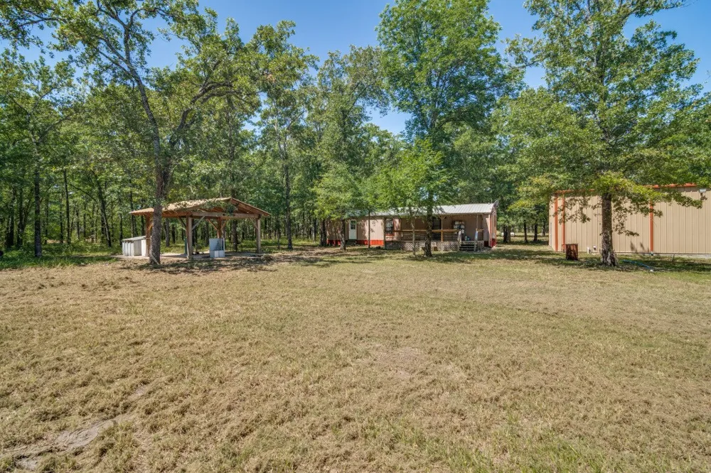 1525 Rs County Road 1490 Point, TX 75472