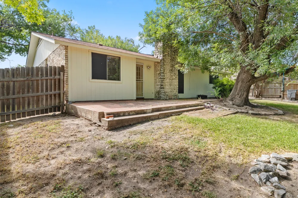 1030 Wisteria Trail Austin, TX 78753