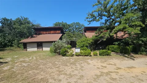 1121 Thornridge Circle