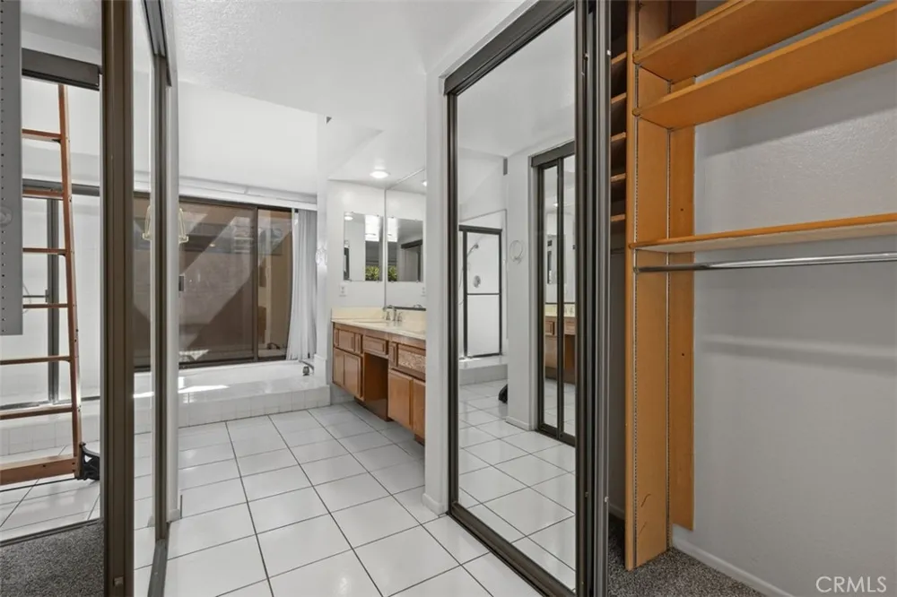 1760 Del Prado Pomona, CA 91768