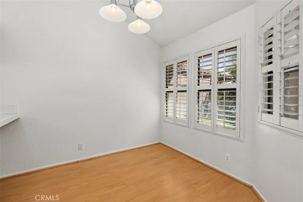 1760 Del Prado Pomona, CA 91768