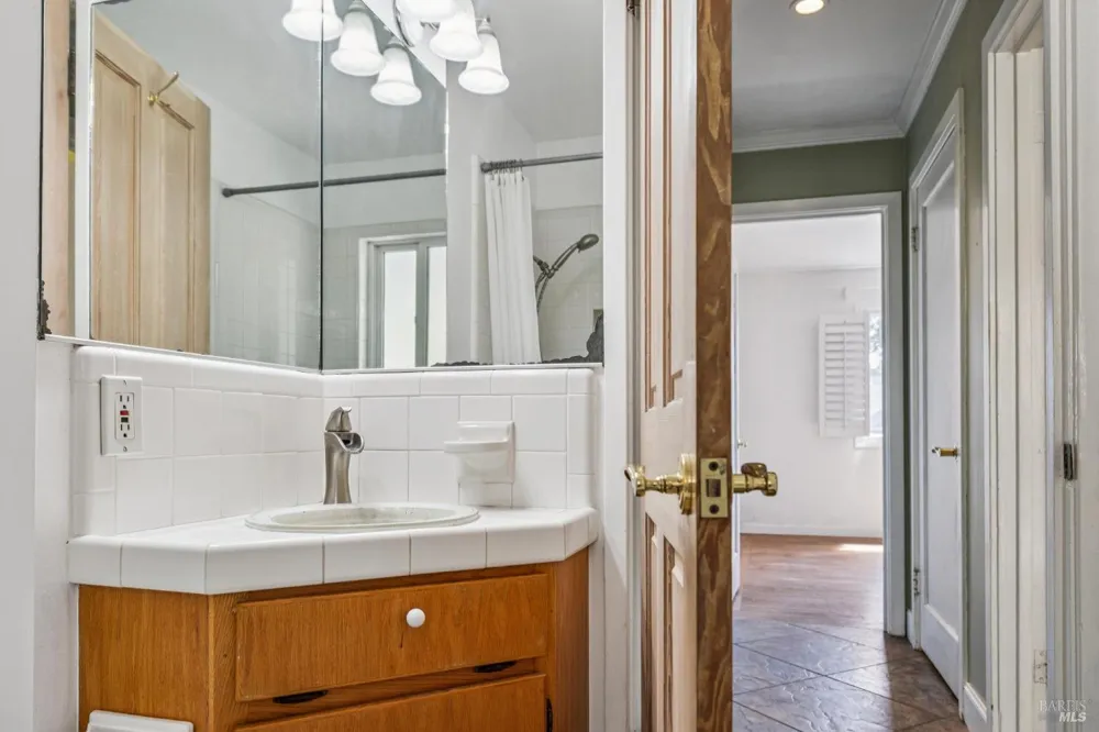 40 Elm Avenue San Anselmo, CA 94960