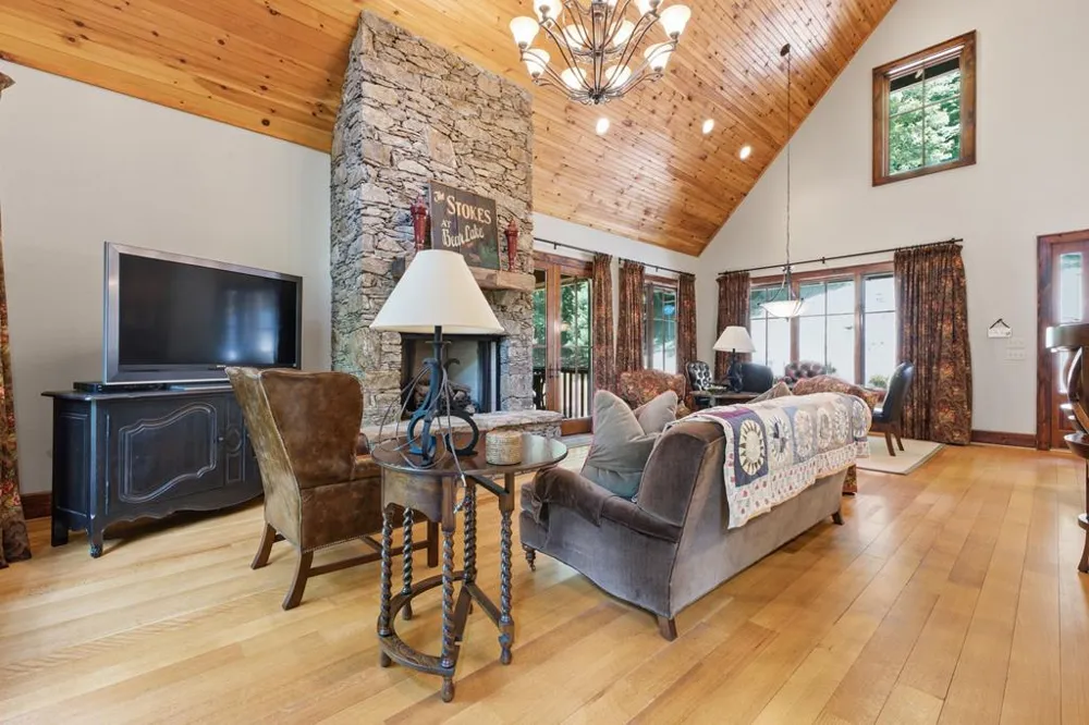 Songcatcher Court Tuckasegee, NC 28783