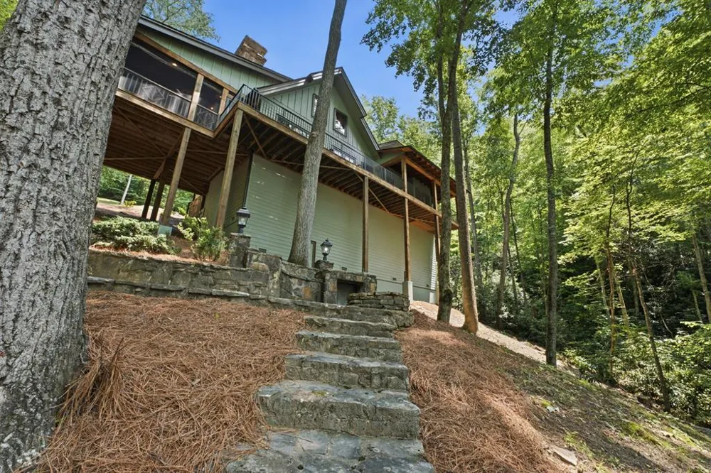 Songcatcher Court Tuckasegee, NC 28783