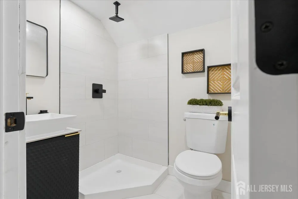 91 Lawrence Avenue Highland Park, NJ 08904