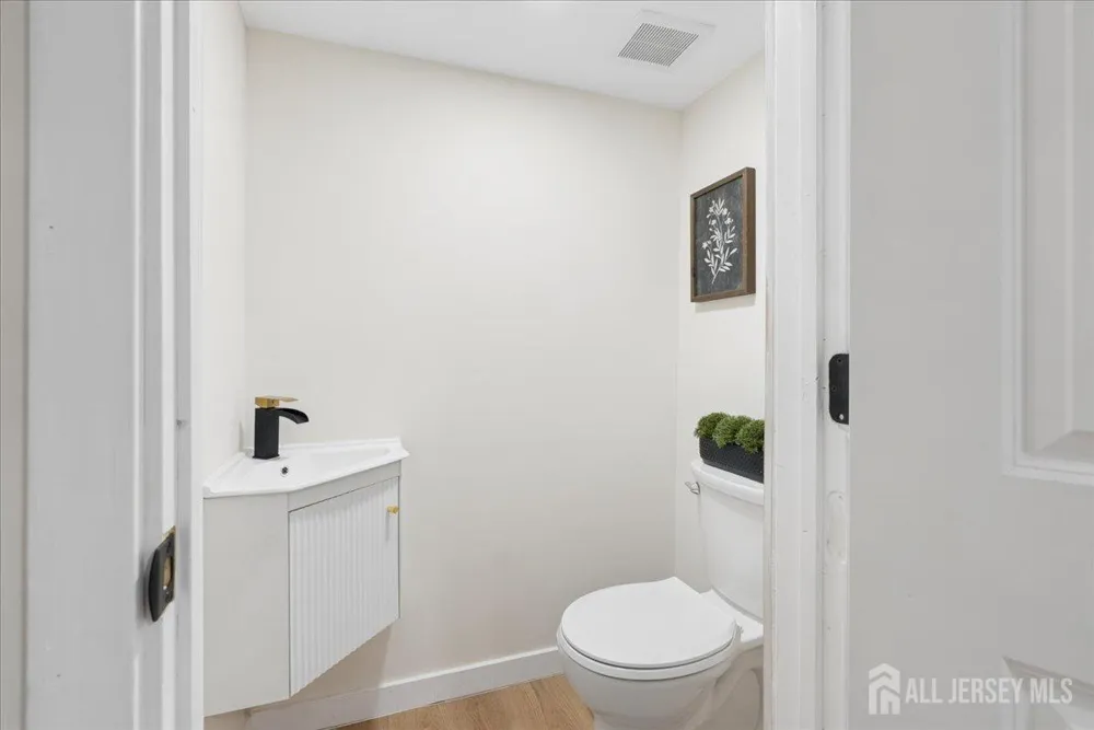 91 Lawrence Avenue Highland Park, NJ 08904