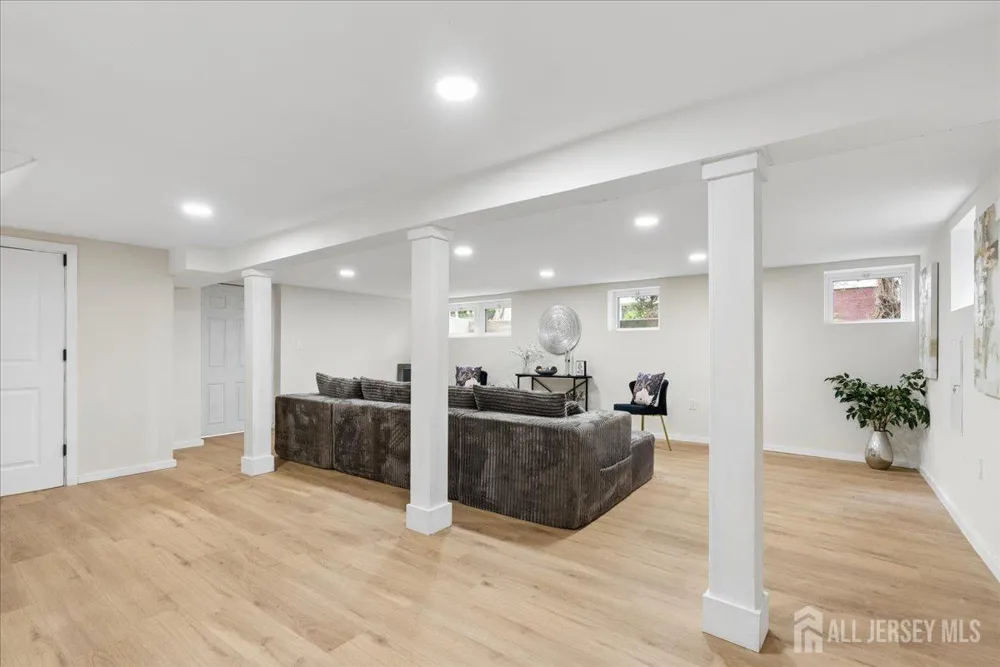 91 Lawrence Avenue Highland Park, NJ 08904