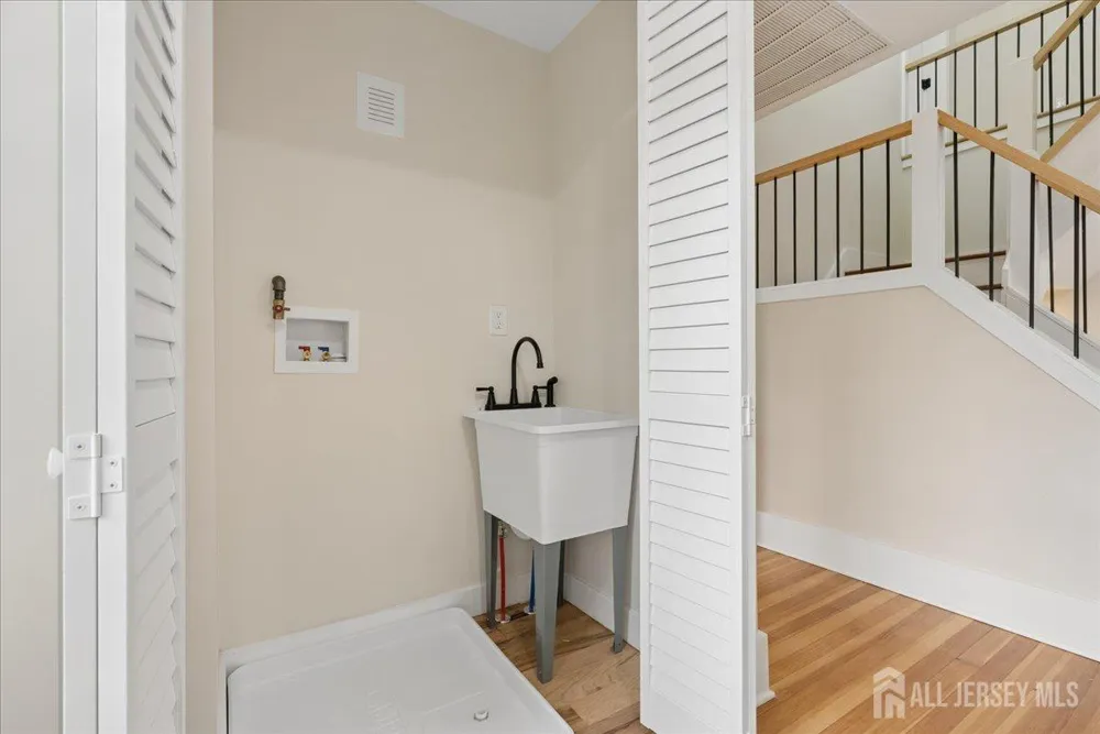 91 Lawrence Avenue Highland Park, NJ 08904