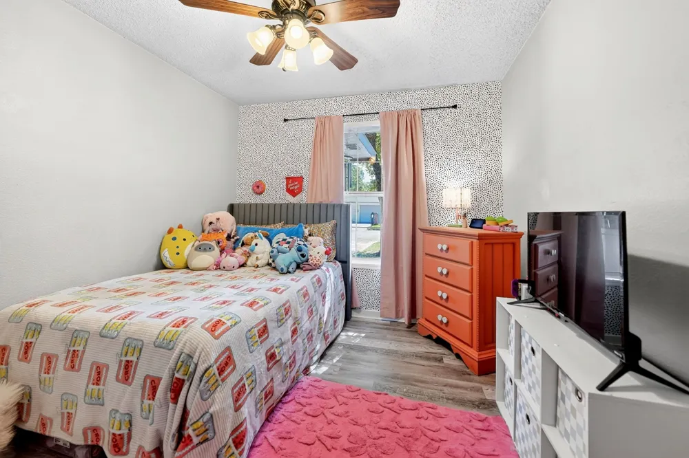 810 Edna Street Athens, TX 75751