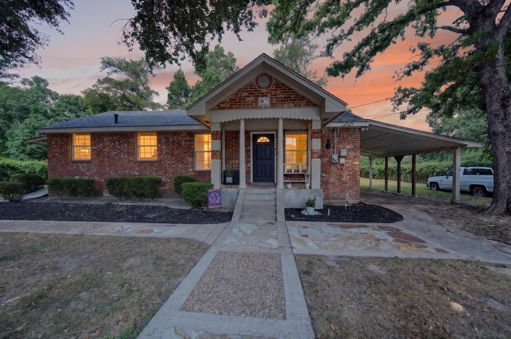810 Edna Street Athens, TX 75751
