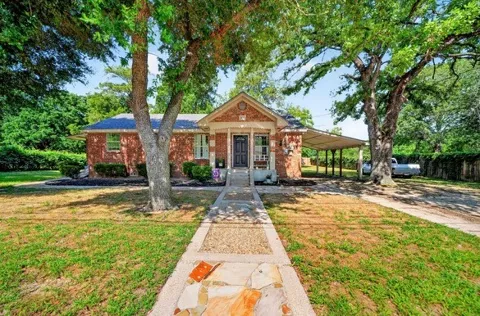810 Edna Street