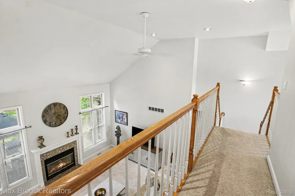 9843 Oak Valley Drive Springfield Charter Township, MI 48348