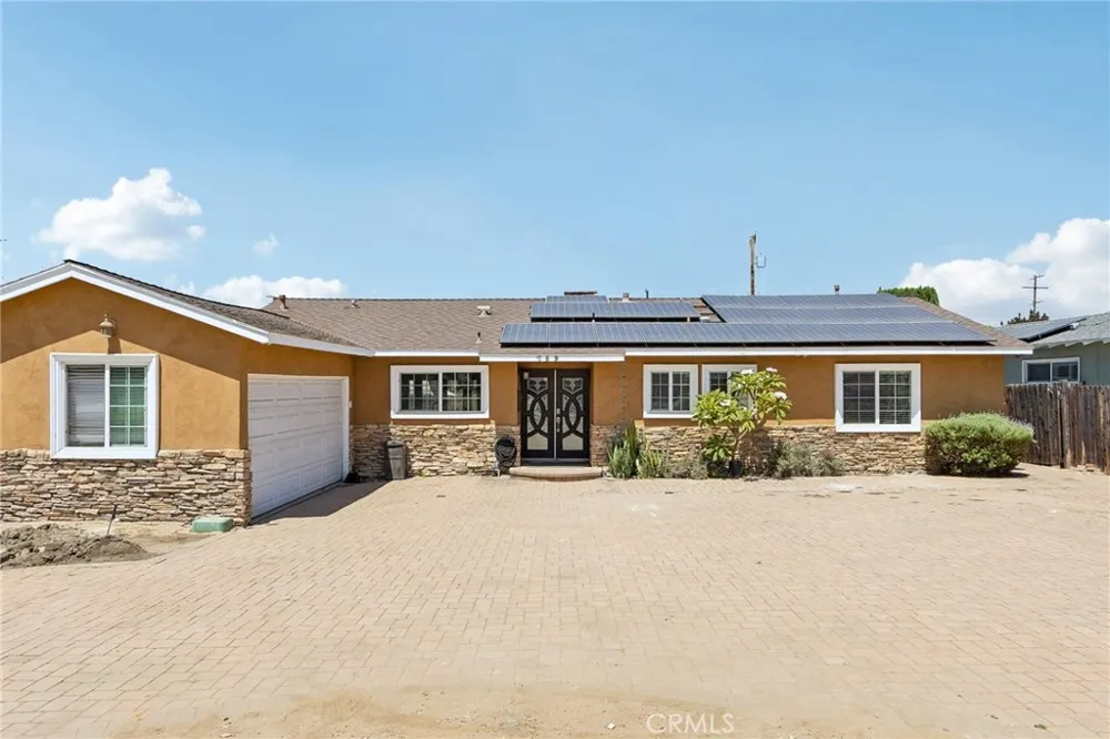 759 S Briargate Covina, CA 91723