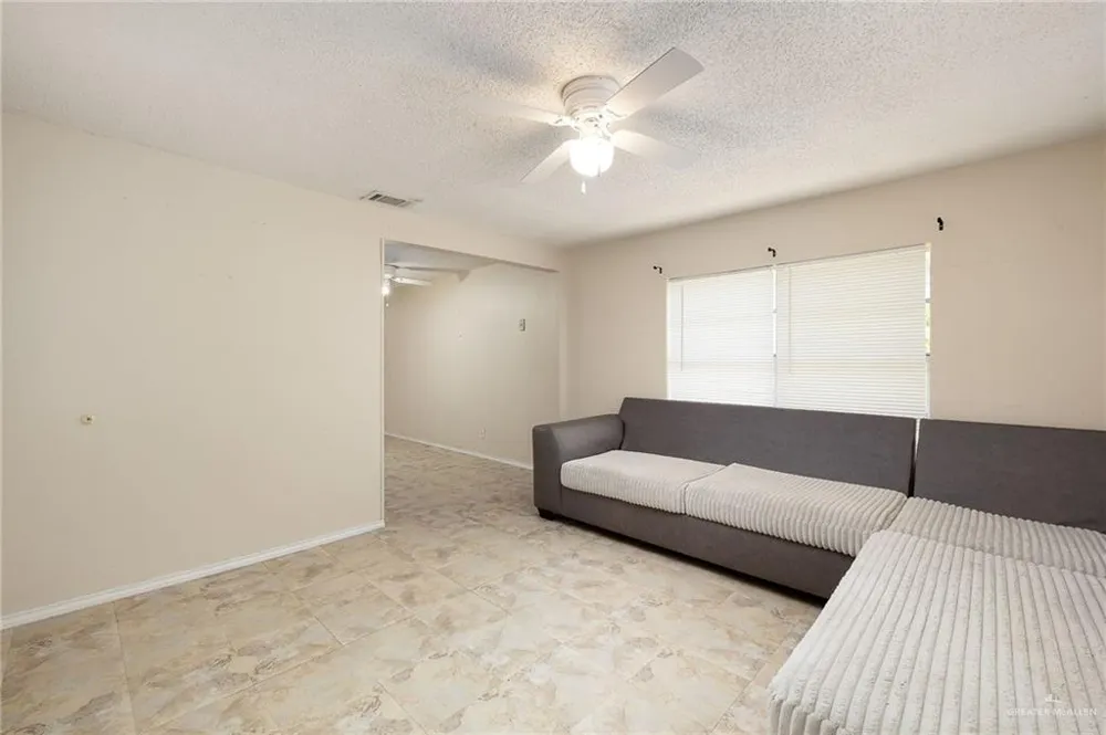 214 E 3rd Street San Juan, TX 78589