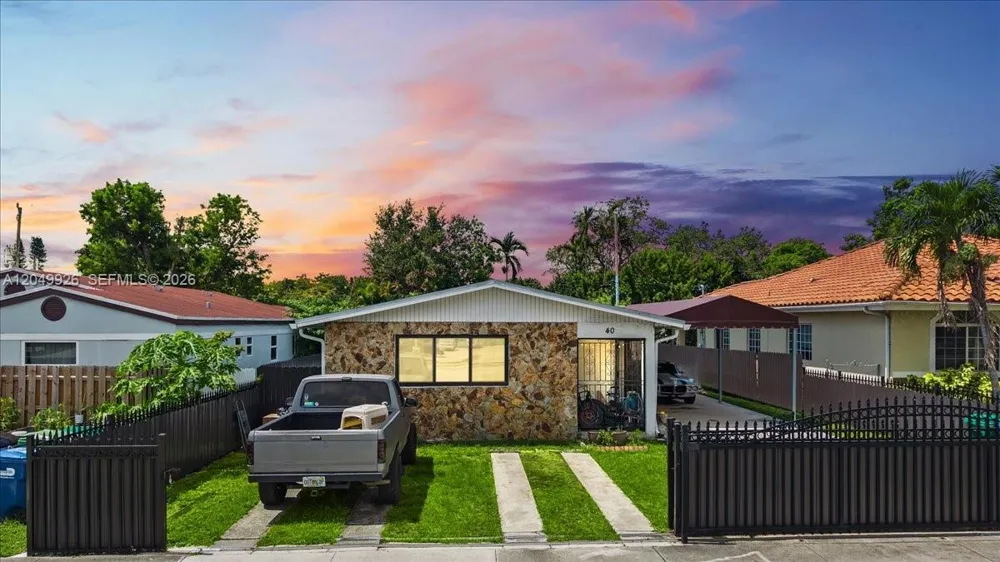 40 NW 119th St Miami, FL 33168