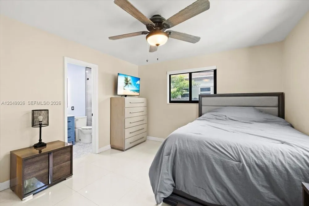 40 NW 119th St Miami, FL 33168