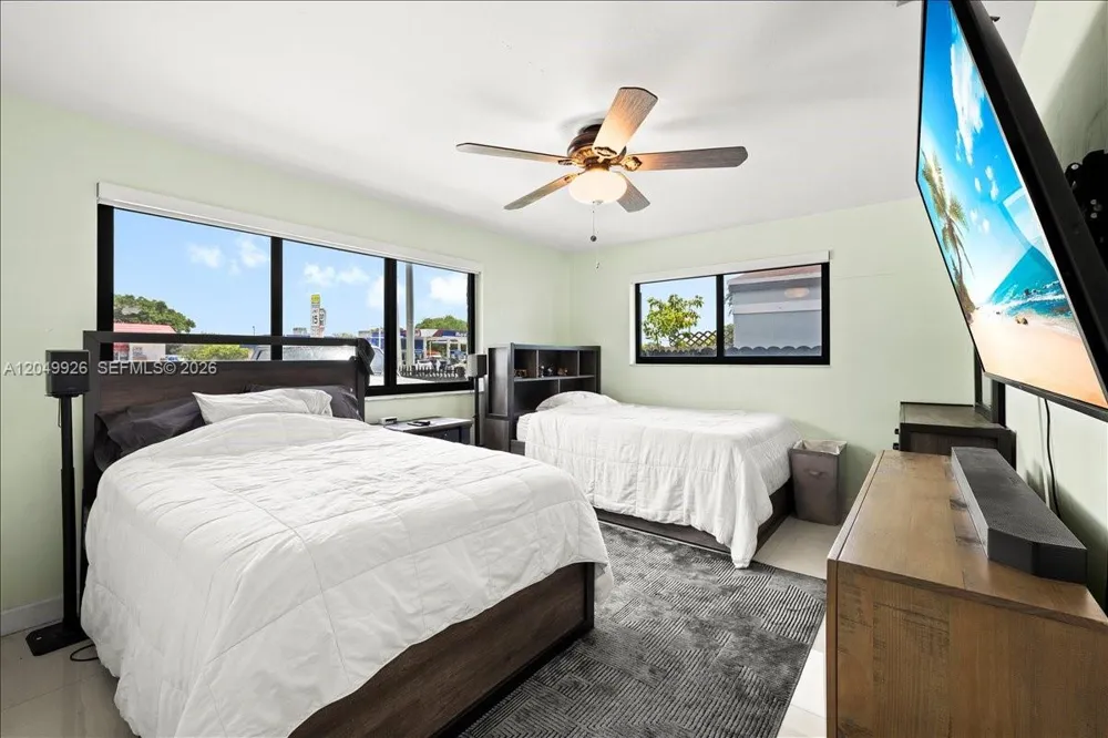 40 NW 119th St Miami, FL 33168