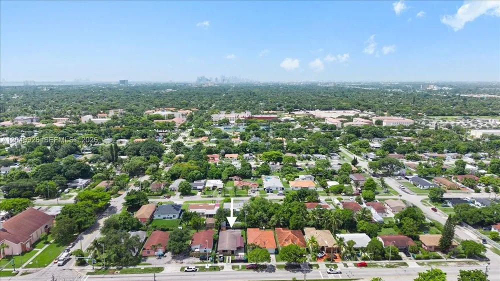 40 NW 119th St Miami, FL 33168