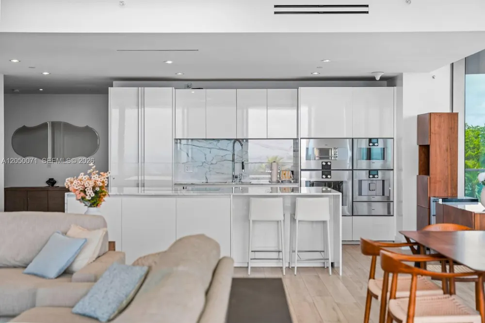 10203 Collins Ave #401 Bal Harbour, FL 33154