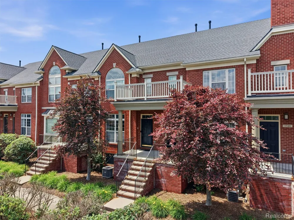 1528 Devon Lane Troy City, MI 48084