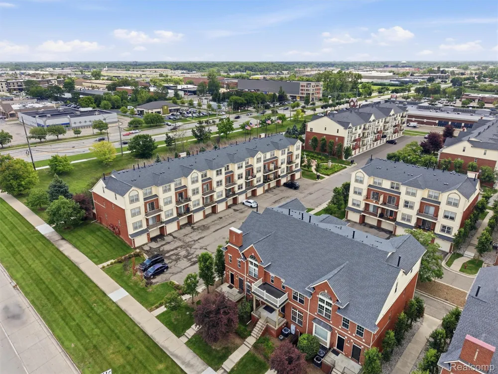 1528 Devon Lane Troy City, MI 48084