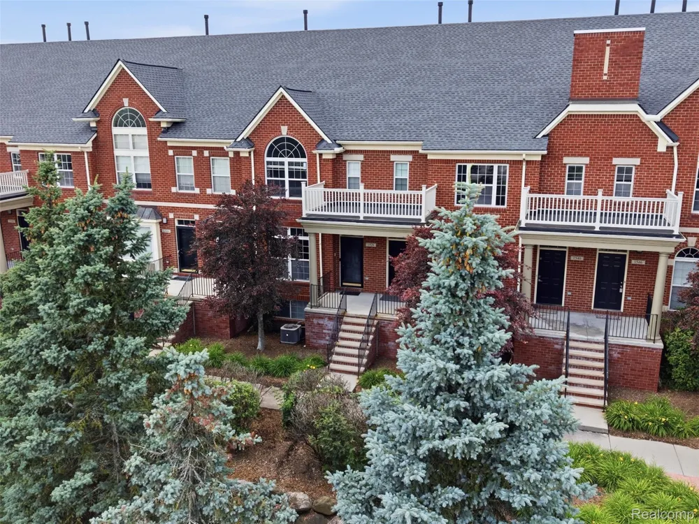 1528 Devon Lane Troy City, MI 48084
