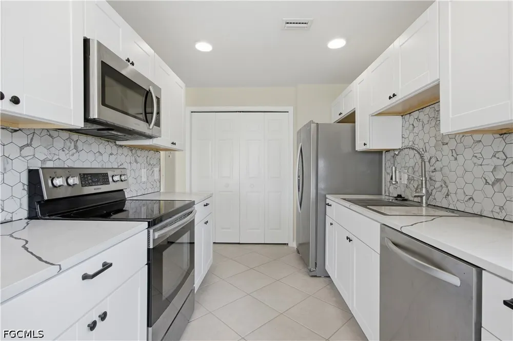 Meandering Way #101 Fort Myers, FL 33905