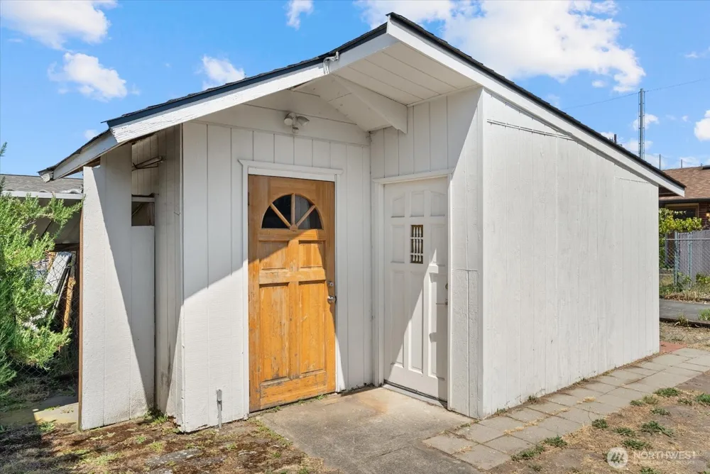 1718 G STREET SE Auburn, WA 98002