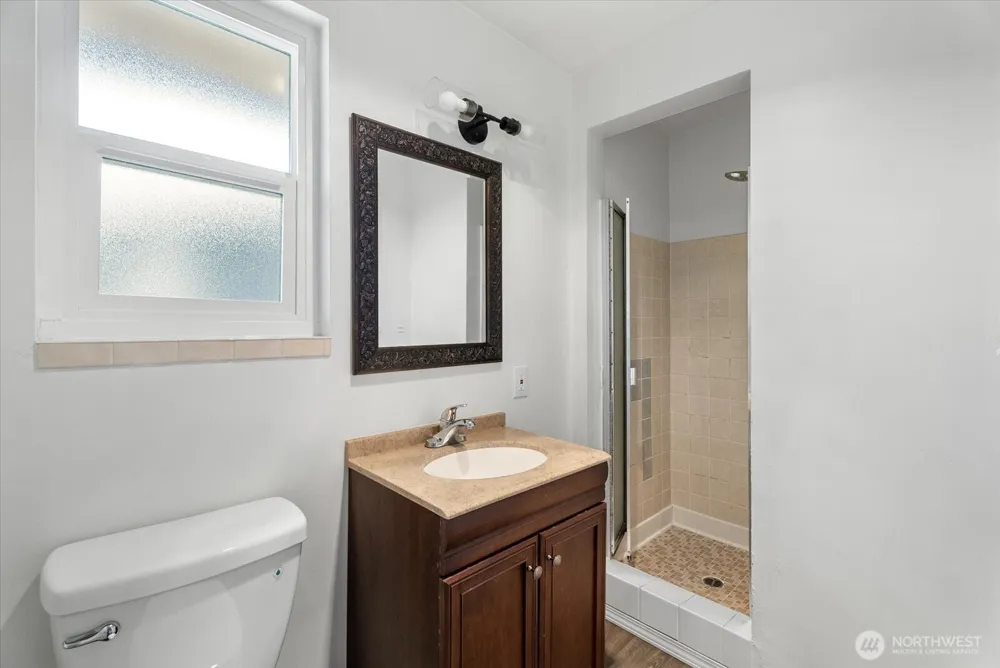 1718 G STREET SE Auburn, WA 98002