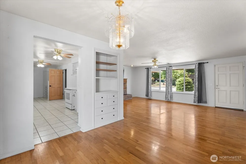 1718 G STREET SE Auburn, WA 98002