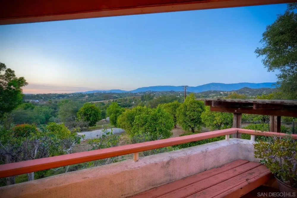 30458 Cool Valley Highlands Road Valley Center, CA 92082