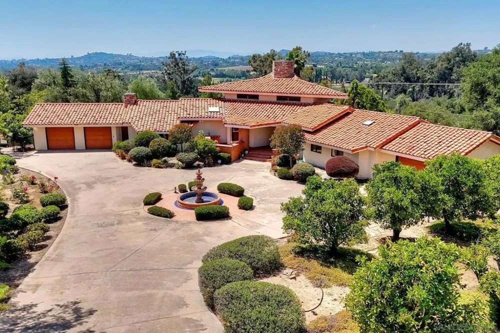 30458 Cool Valley Highlands Road Valley Center, CA 92082