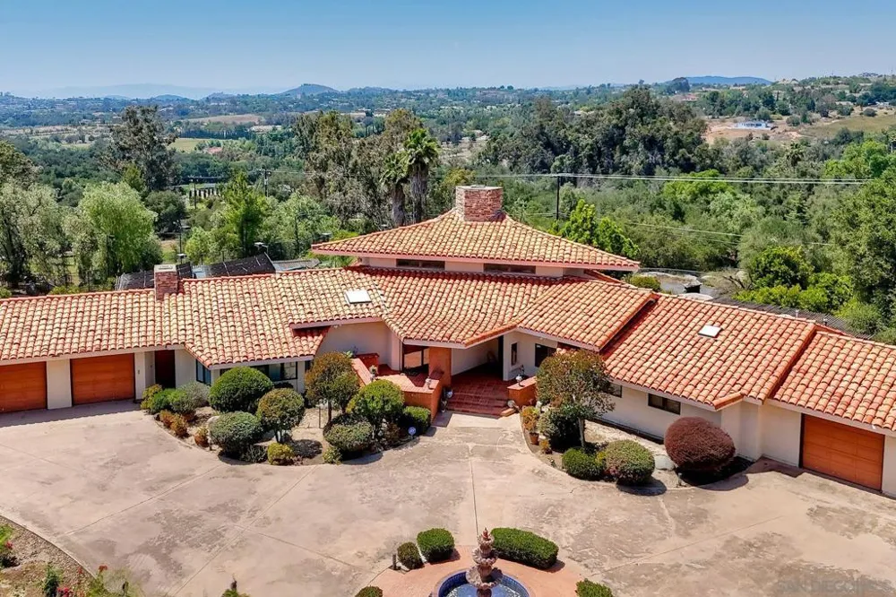 30458 Cool Valley Highlands Road Valley Center, CA 92082