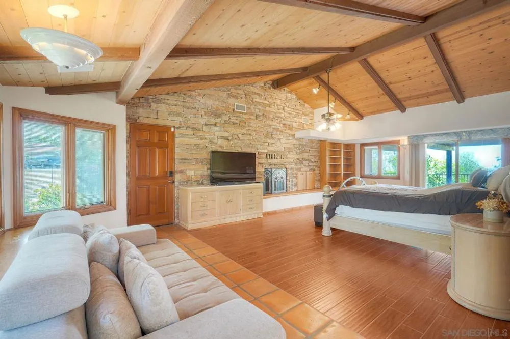 30458 Cool Valley Highlands Road Valley Center, CA 92082