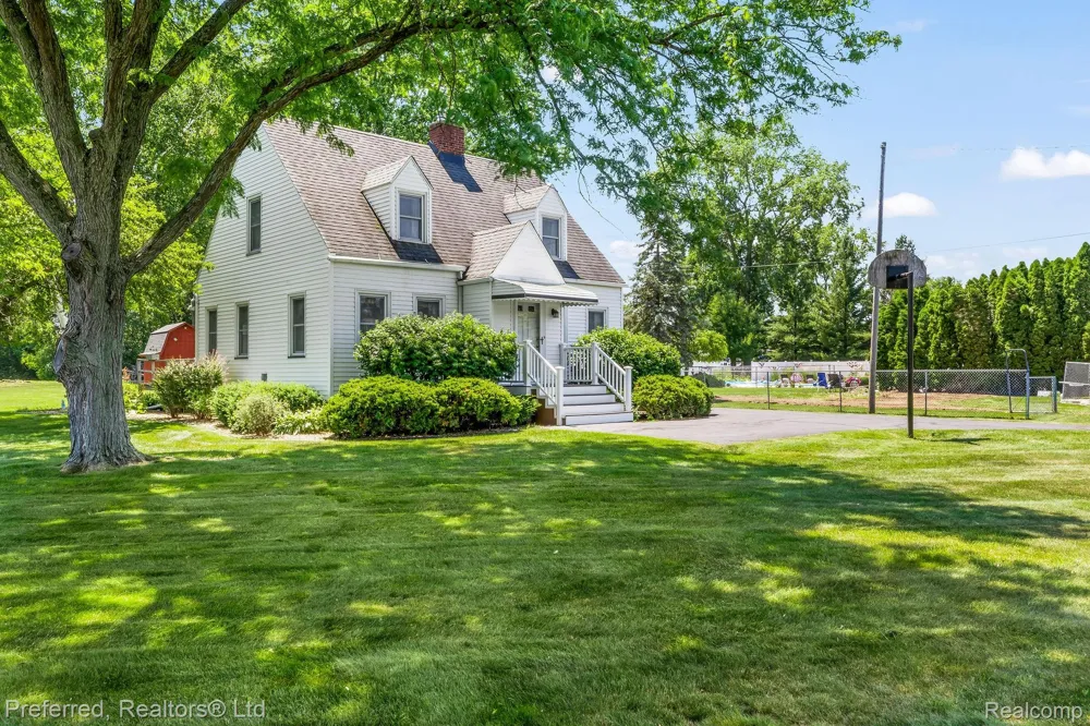 3792 Wheeler Road Bangor Charter Township, MI 48706
