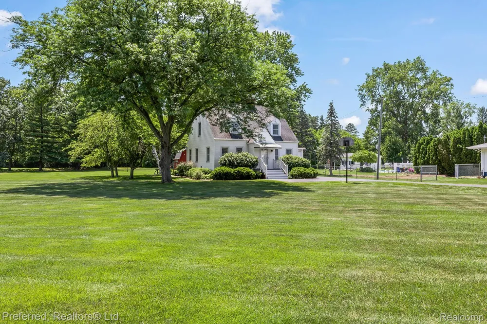 3792 Wheeler Road Bangor Charter Township, MI 48706