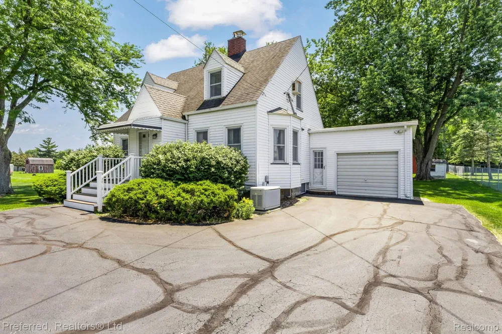 3792 Wheeler Road Bangor Charter Township, MI 48706