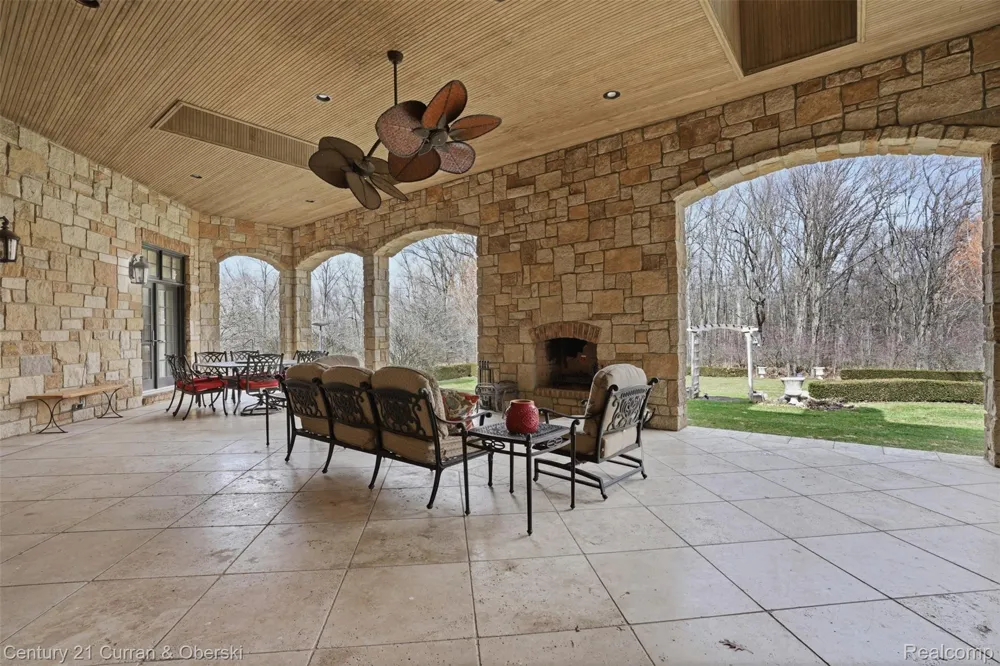 11479 Clyde Road Hartland Township, MI 48430