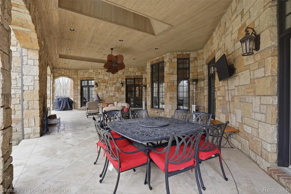 11479 Clyde Road Hartland Township, MI 48430